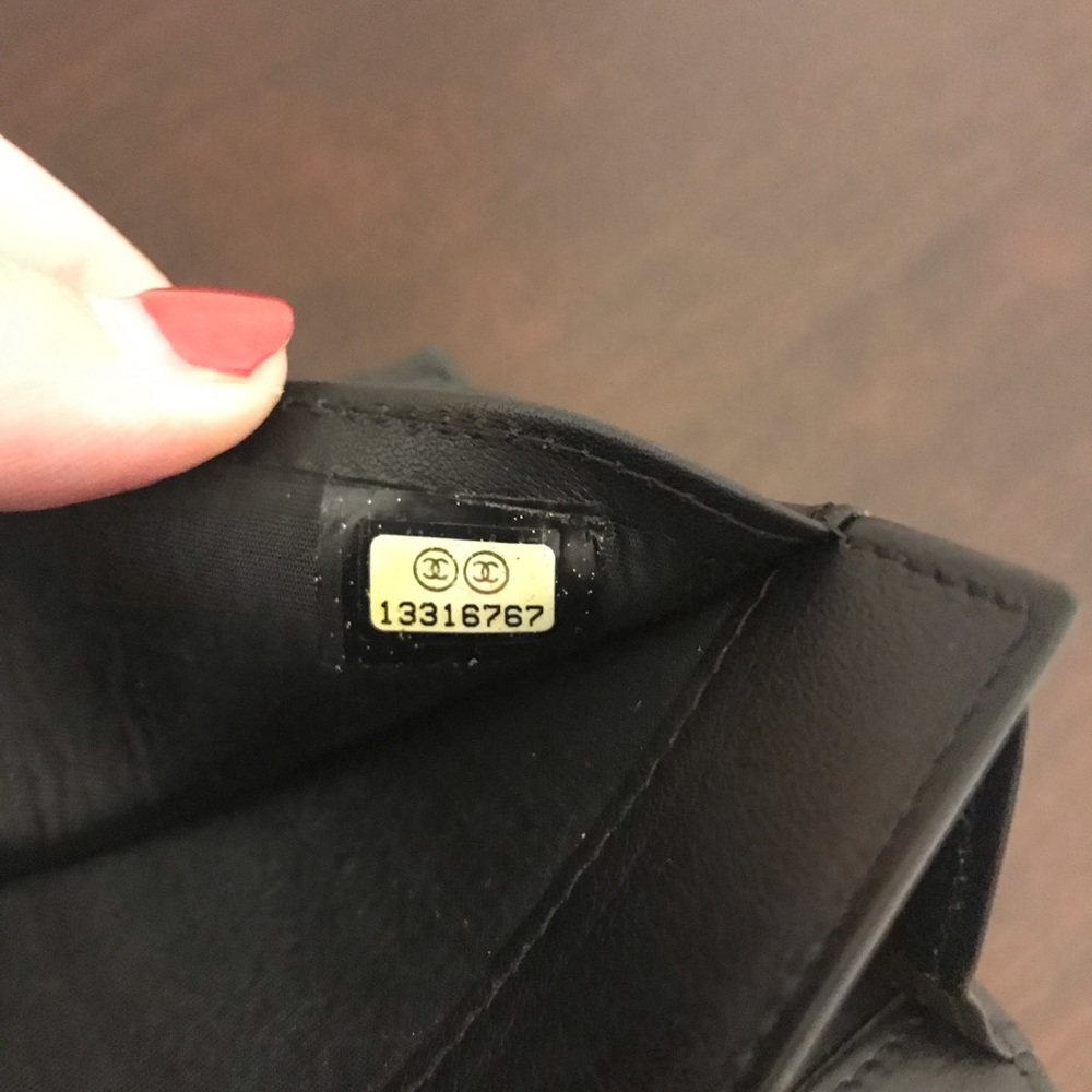 Authentic Black Chanel Wallet - Picture 5 of 12